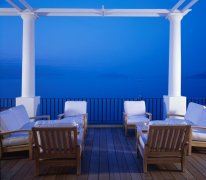 ၆J.K. Place Capri ƵܛbOӋp